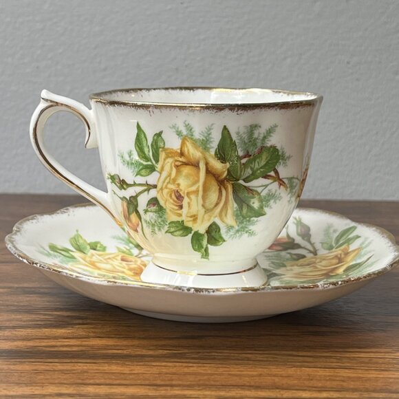Royal Albert England Bone China Cup & Saucer Yellow Tea Rose Reg.№ 839056 1940s - Picture 4 of 15